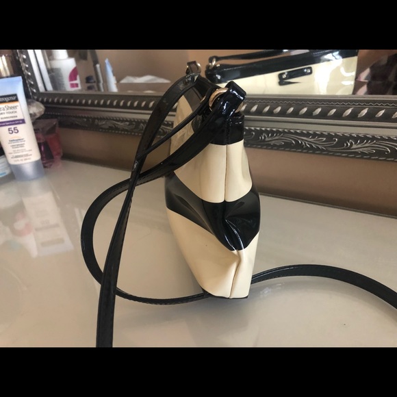 Kate Spade Crossbody - Picture 6 of 8